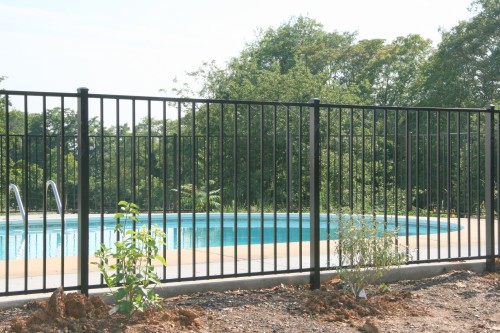 powder coated aluminum pool fence